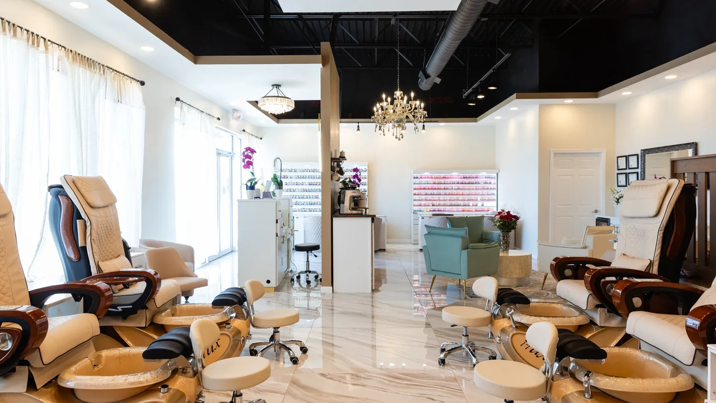 COCO NAIL BAR nail photo 1